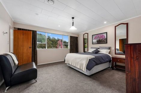 Photo of property in 477a Stokes Valley Road, Stokes Valley, Lower Hutt, 5019