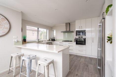 Photo of property in 155 Keri Vista Rise, Papakura, 2110