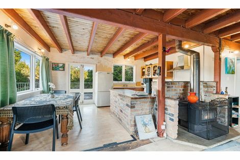 Photo of property in 14a South Lynn Road, Titirangi, Auckland, 0604