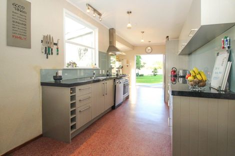 Photo of property in 140 Guppy Road, Taradale, Napier, 4112