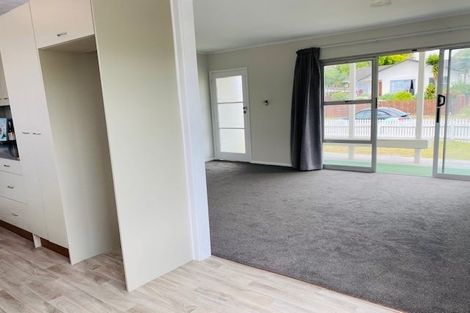 Photo of property in 21 Kemble Close, Mangere, Auckland, 2022