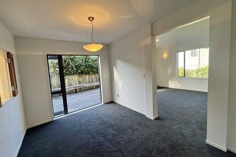 Photo of property in 35 John Court Street, Birkenhead, Auckland, 0626