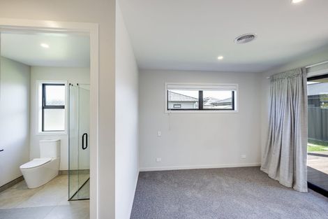 Photo of property in 24 Aspiring Drive, Poraiti, Napier, 4112