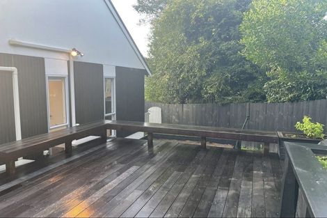 Photo of property in 2/41 Ravenwood Drive, Forrest Hill, Auckland, 0620