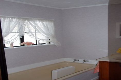 Photo of property in 3f2- Islington Street, Trentham, Upper Hutt, 5018