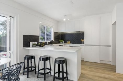 Photo of property in 4/24 Dawnhaven Drive, Te Atatu Peninsula, Auckland, 0610