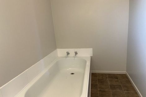 Photo of property in 3 Eliot Street, New Plymouth, 4310