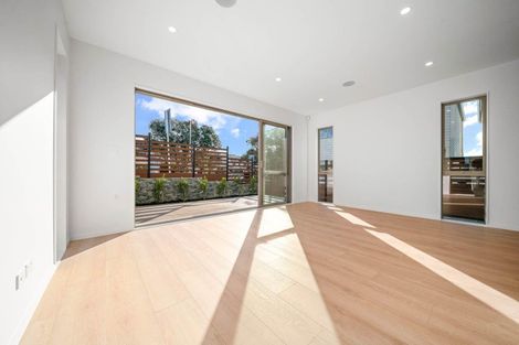 Photo of property in 1b Clematis Avenue, Murrays Bay, Auckland, 0630