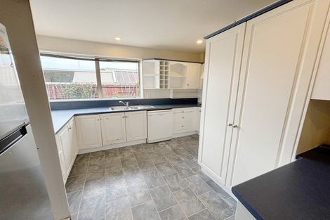 Photo of property in 4/37 Avonhead Road, Avonhead, Christchurch, 8042