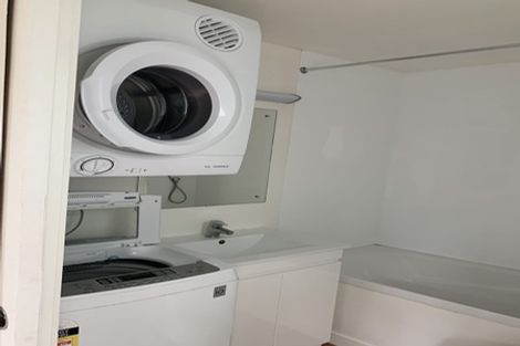 Photo of property in 39 Drummond Street, Mount Cook, Wellington, 6021