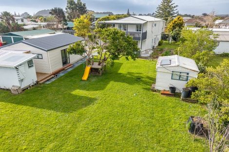 Photo of property in 75 Atkinson Avenue, Otaki Beach, Otaki, 5512