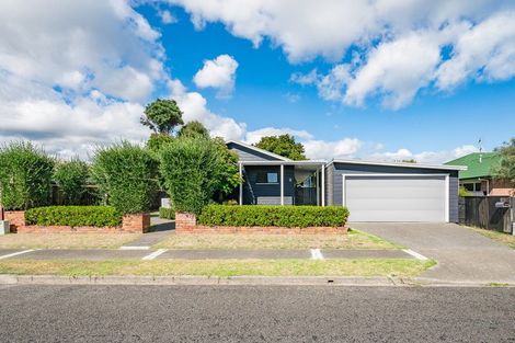 Photo of property in 11 Sunburst Court, Paraparaumu Beach, Paraparaumu, 5032