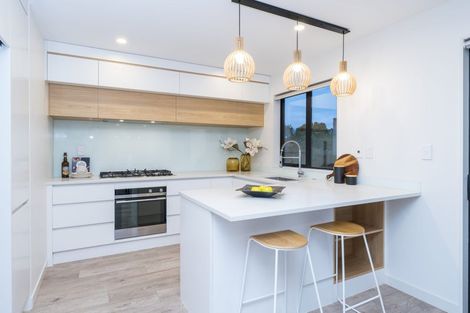 Photo of property in 29d Mackenzie Street, Te Atatu South, Auckland, 0610