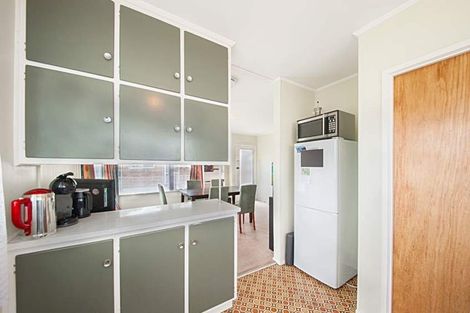 Photo of property in 42 Cheval Drive, Totara Vale, Auckland, 0629