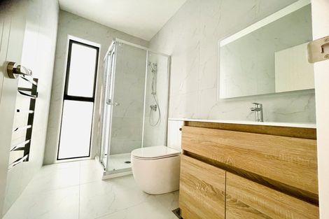 Photo of property in 18 Rorotu Avenue, Karaka, 2113