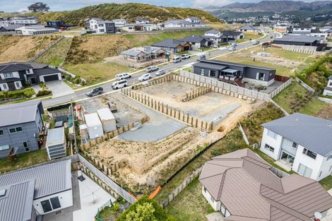 Photo of property in 4 Te Hoiere Street, Aotea, Porirua, 5024