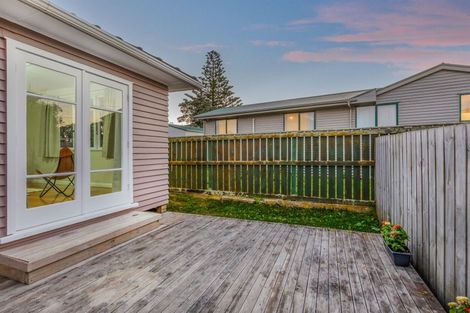Photo of property in 2a Taupiri Crescent, Titahi Bay, Porirua, 5022