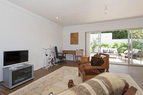 Photo of property in 1/22 Valley Road, Browns Bay, Auckland, 0630