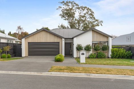 Photo of property in 4 Withers Crescent, Halswell, Christchurch, 8025