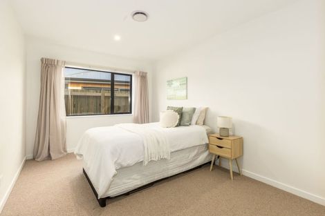 Photo of property in 15 Kaiwaru Place, Waikanae, 5036