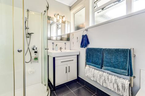 Photo of property in 11 Stewart Place, Melville, Hamilton, 3206