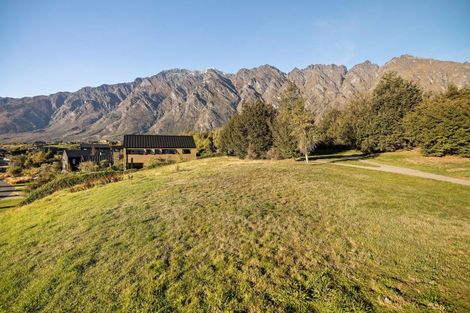 Photo of property in 25 Rannoch Drive, Jacks Point, Queenstown, 9371