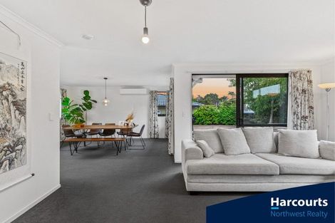 Photo of property in 169j Colwill Road, Massey, Auckland, 0614