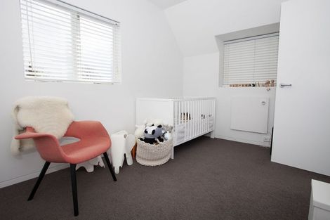 Photo of property in 5 Champion Street, Edgeware, Christchurch, 8013