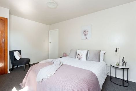 Photo of property in 74 Russley Road, Russley, Christchurch, 8042