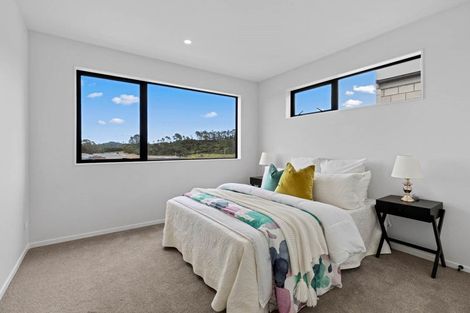 Photo of property in 41 Sunnyheights Road, Orewa, 0931