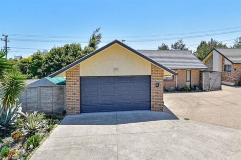 Photo of property in 15 Rossiter Avenue, Waiuku, 2123