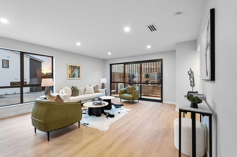 Photo of property in 3/32 Beulah Avenue, Rothesay Bay, Auckland, 0630