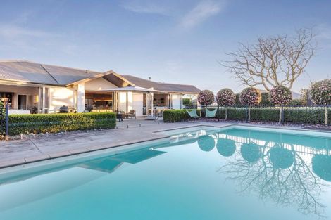 Photo of property in 1 Norfolk Drive, Cambridge, 3434