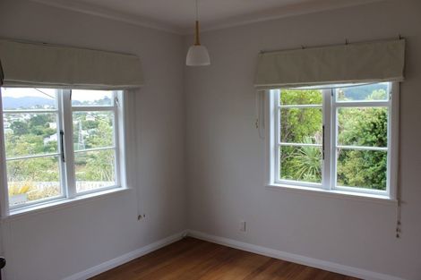Photo of property in 8 Rodney Street, Northland, Wellington, 6012