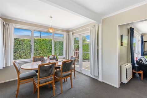 Photo of property in 59 Staveley Street, Avonhead, Christchurch, 8042