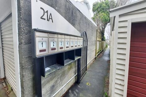 Photo of property in 1/21a Talavera Terrace, Kelburn, Wellington, 6012
