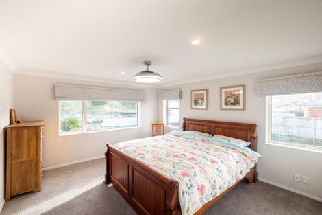 Photo of property in 24 Mauldeth Terrace, Churton Park, Wellington, 6037