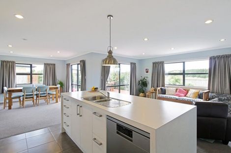 Photo of property in 9 Oxnam Place, Foxton Beach, Foxton, 4815
