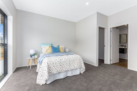 Photo of property in 4 Tradewinds Drive, Whitby, Porirua, 5024