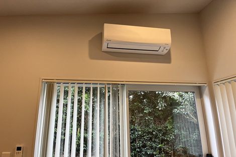 Photo of property in 34 Tamahere Drive, Glenfield, Auckland, 0629