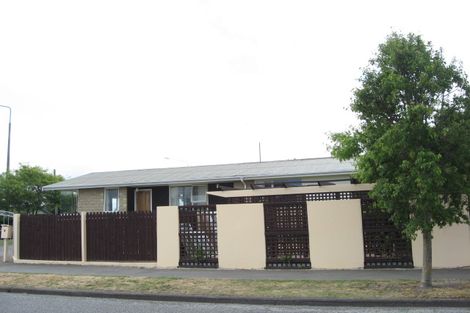 Photo of property in 1 Tapiri Street, Parklands, Christchurch, 8083