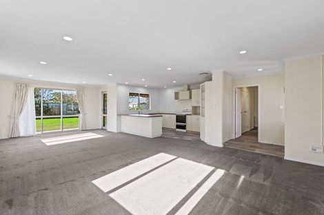 Photo of property in 28 Oaklands Drive, Cambridge, 3434