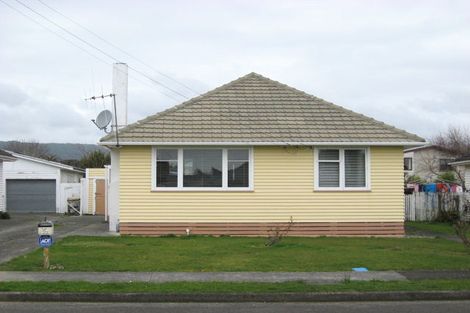 Photo of property in 22 Gardener Street, Levin, 5510