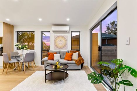 Photo of property in 152c Luckens Road, West Harbour, Auckland, 0618