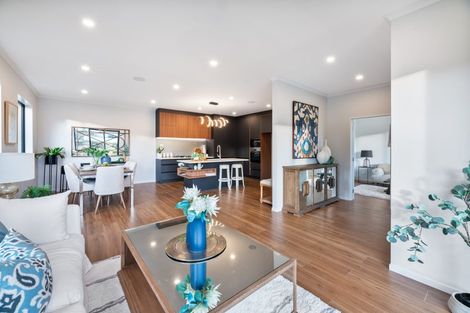 Photo of property in 6 Ambrosia Avenue, Henderson, 0612