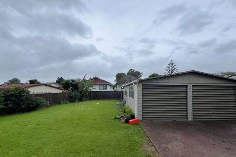 Photo of property in 3 Rukumoana Place, Clendon Park, Auckland, 2103