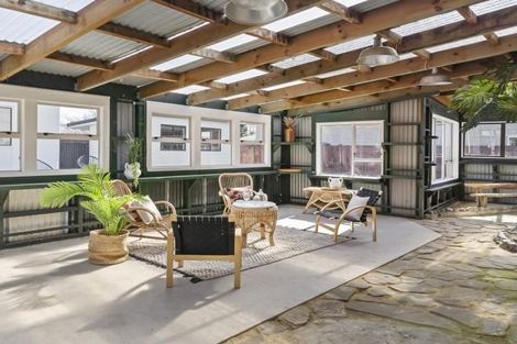 Photo of property in 8 Reading Street, Greytown, 5712