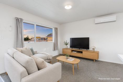 Photo of property in 12a Sturges Road, Henderson, Auckland, 0612