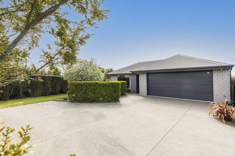 Photo of property in 71 Rannoch Drive, Broomfield, Christchurch, 8042
