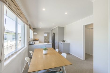 Photo of property in 77 Gray Avenue, Paraparaumu Beach, Paraparaumu, 5032